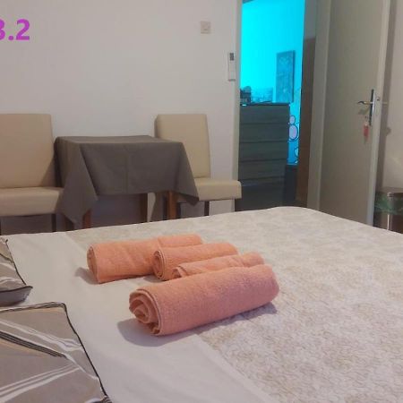 Guest House Lovric بوريتش المظهر الخارجي الصورة