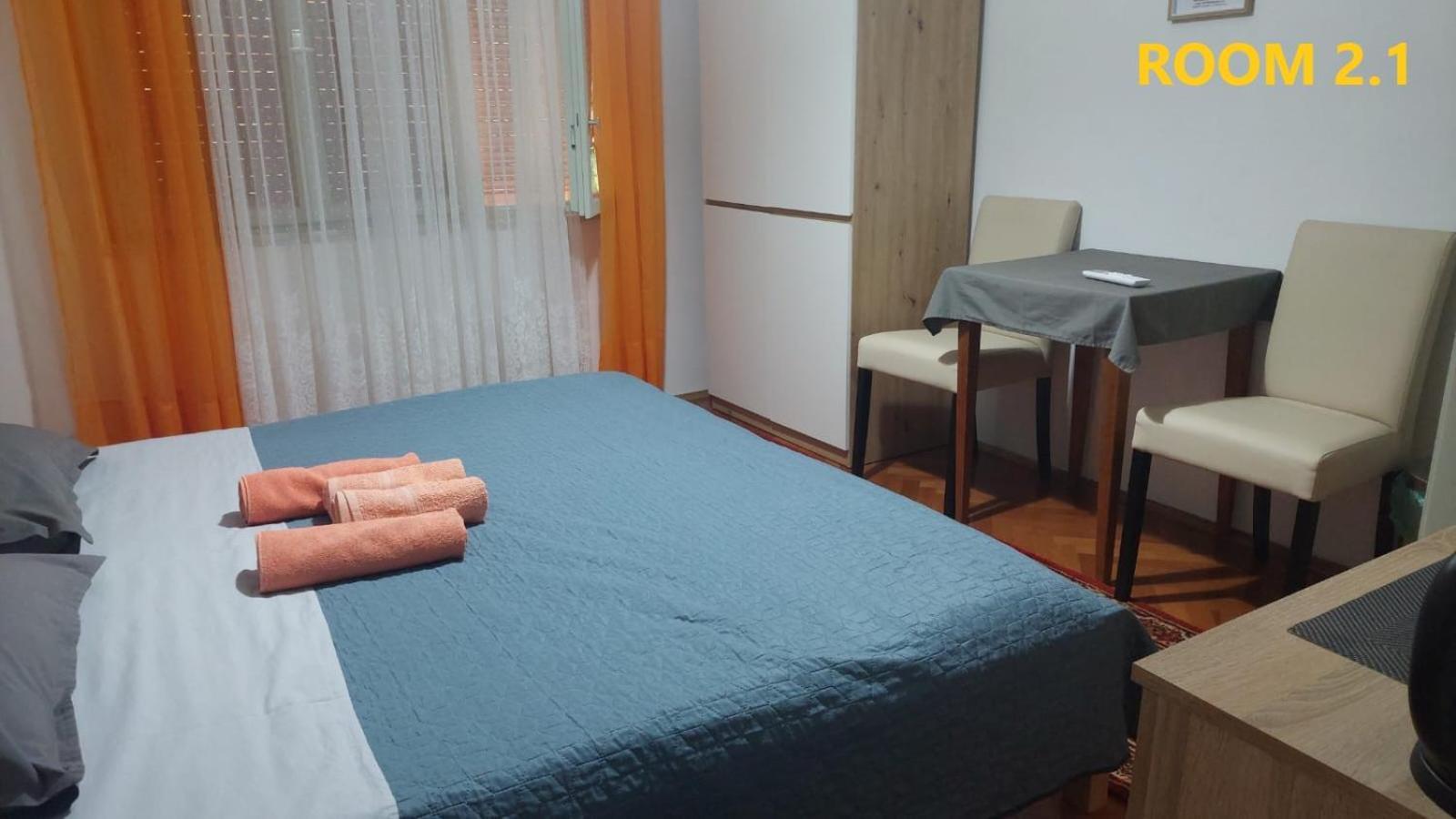 Guest House Lovric بوريتش المظهر الخارجي الصورة