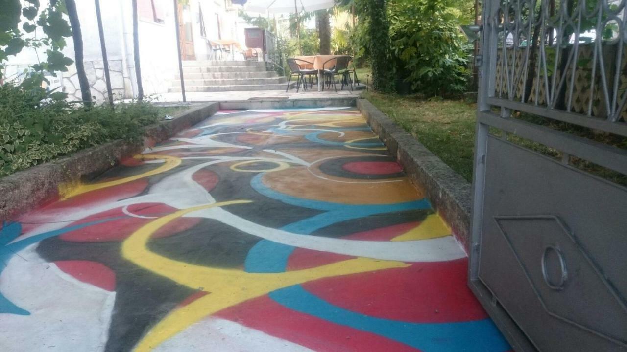 Guest House Lovric بوريتش المظهر الخارجي الصورة